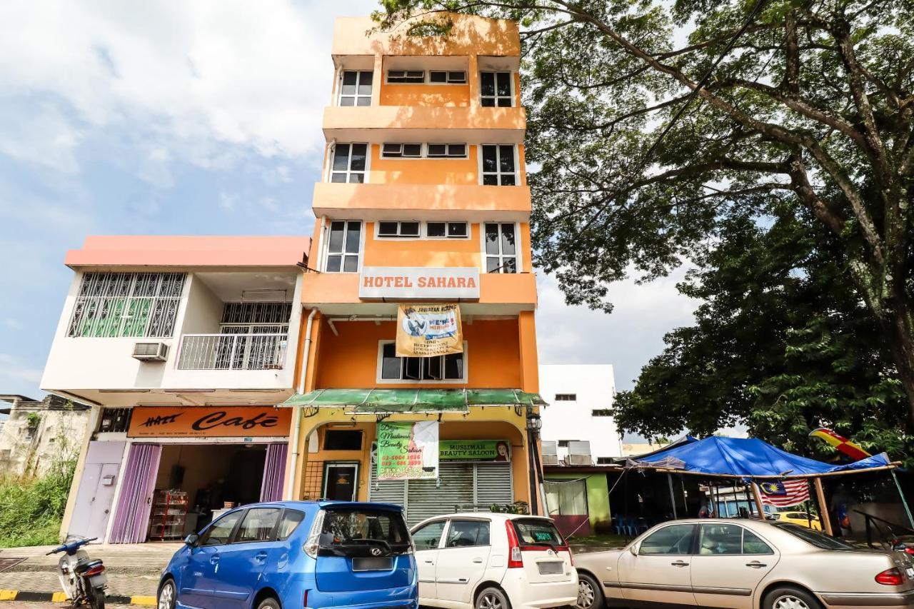 Oyo 89584 Hotel Sahara Kuala Kubu Bharu Exterior photo